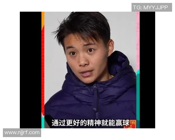 重庆足球队的默契配合揭秘:从战术到团队精神的全方位分析 重庆足球队的默契配合揭秘:从战术到团队精神的全方位分析