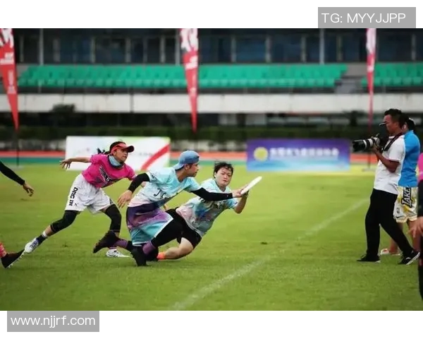 重庆飞盘队与上海飞盘队赛后技术分析与战术对比探讨