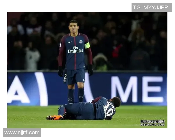 内马尔再度受伤巴黎欧冠前景堪忧球队士气受挫 内马尔再度受伤巴黎欧冠前景堪忧球队士气受挫