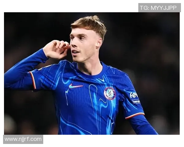 切尔西与热刺激战正酣比分揭晓引发球迷热议