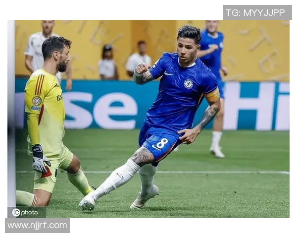 切尔西更衣室风波升级斯特林与恩佐训练场激烈对峙内幕曝光