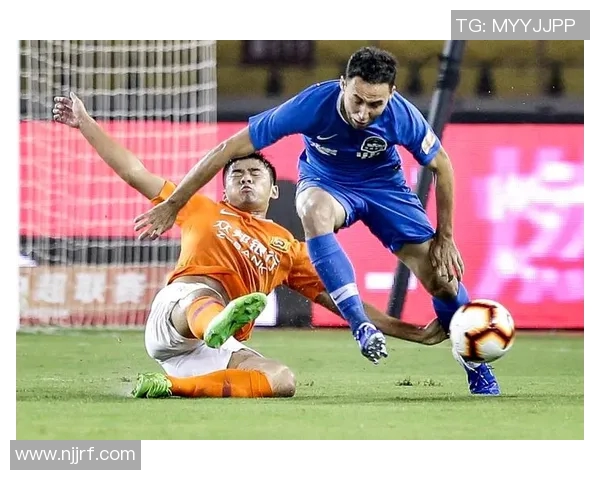 卓尔与建业激战正酣现场比分实时更新精彩瞬间回顾