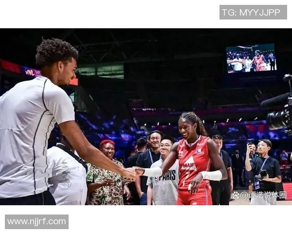 文班亚马法国队首战大放异彩砍下27分引发NBA球探热切关注 文班亚马法国队首战大放异彩砍下27分引发NBA球探热切关注