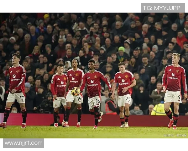 曼联与布莱顿激战回顾球员表现与战术分析全景解读