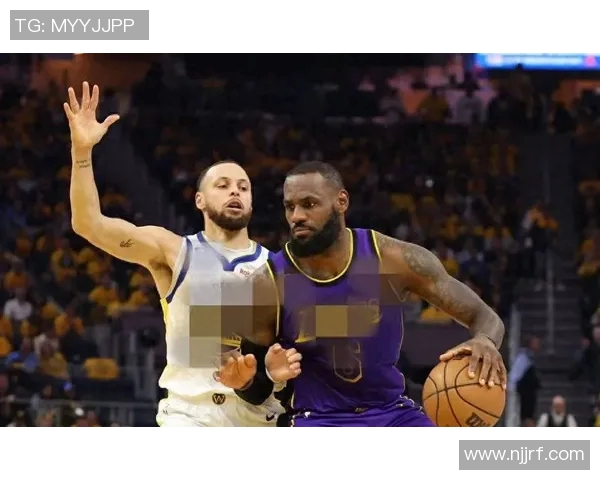 湖人对阵勇士精彩直播录像回顾与赛后分析全景呈现 湖人对阵勇士精彩直播录像回顾与赛后分析全景呈现