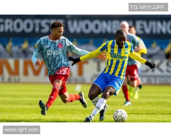 阿贾克斯与瓦尔韦克激战正酣谁将赢得这场精彩对决